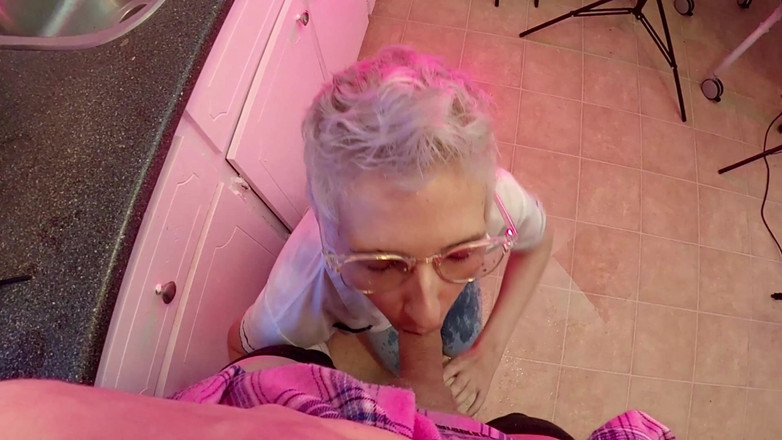 KinkyHome: Piss-blowjob - gemischt