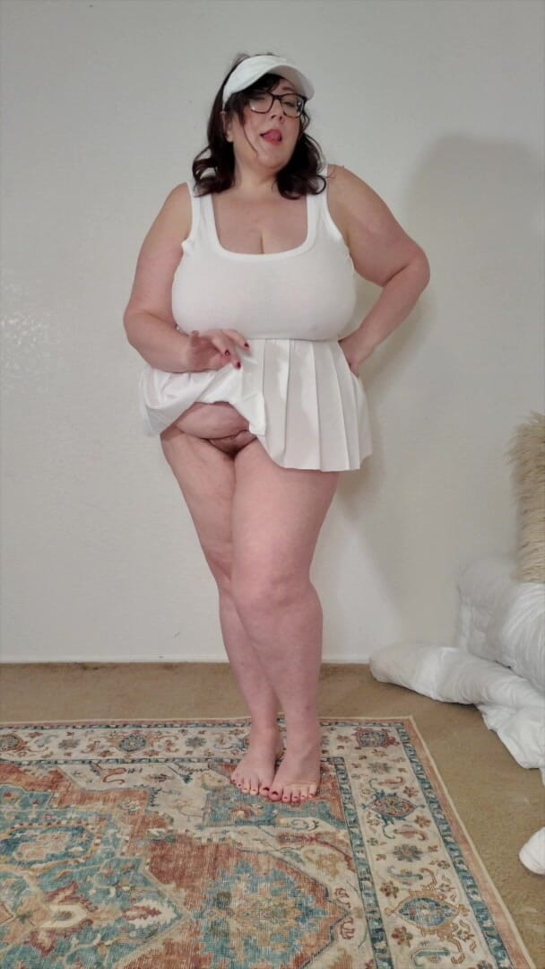 cutejayne: Busty BBW Tennis MILF