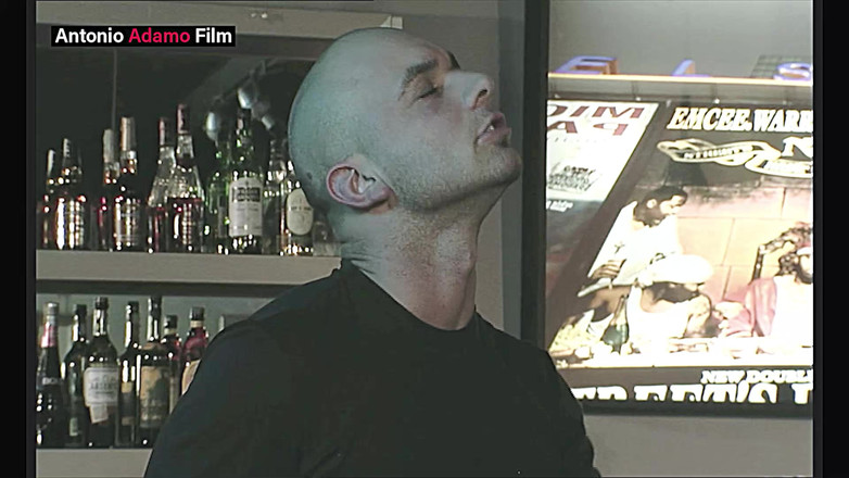 Antonio Adamo Film: Teenka má ráda velkého ptáka.