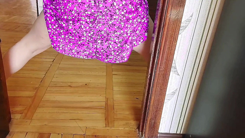 Kitty_Cross: 甘いフェムボーイが摘みたての花の入ったバスケットを持つ