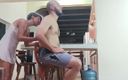 Swingersamateur40: Eine erotische massage mit einem happy end - porno auf spanisch...