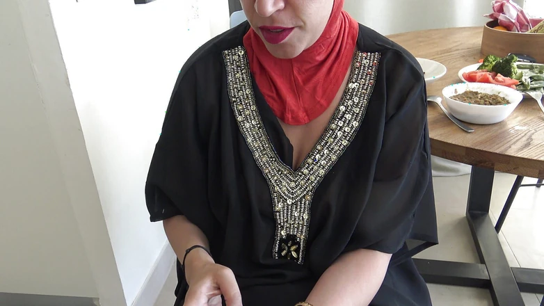 Souzan Halabi: Arab milf with big tits and big ass invites American...