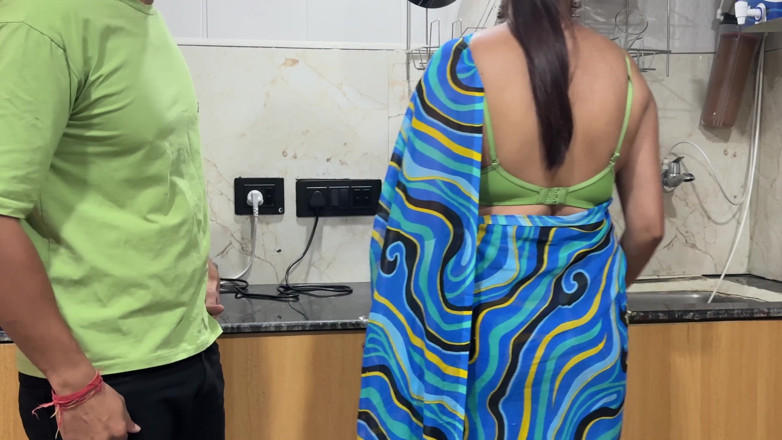 Hornycouple149: La matrigna prende la pillola sbagliata e finisce per darle...