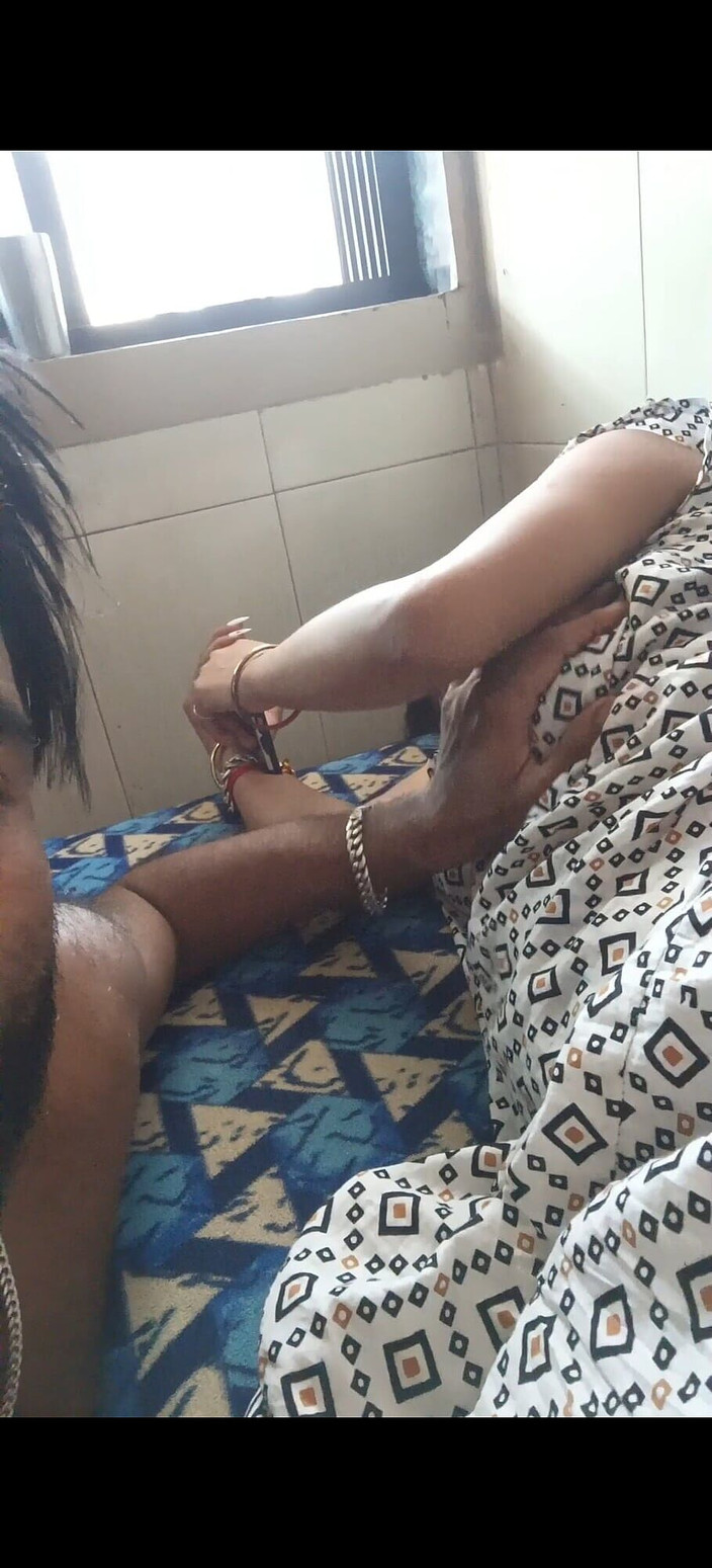 Aalox: Indianka uprawia ostry seks w domowym Bombaju