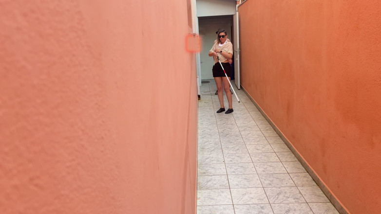 Victor SweetCoupleStories: Freeze Tag spelen met het blinde meisje in het steegje