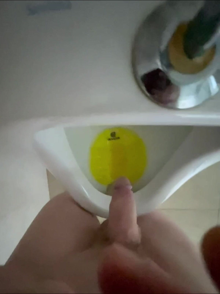 AmateurBoysPissing: Dared to Piss Fully Naked in Public Toilets Urinal