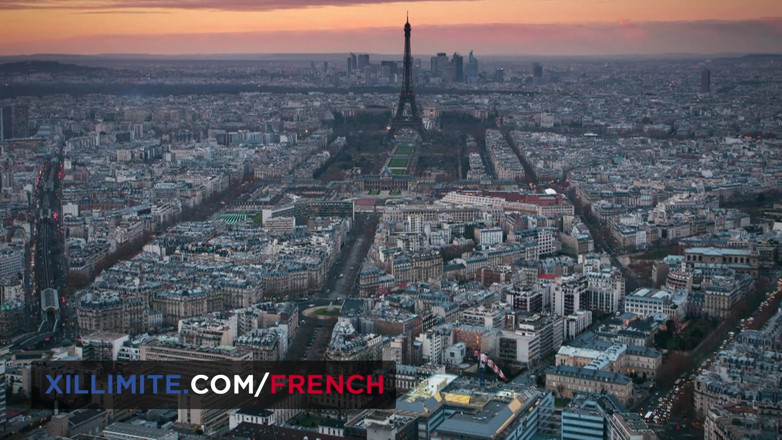 French girls at work: Ava Courcelles meets a man in the bathrooms