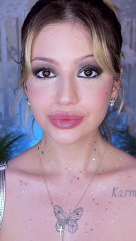 Lips Fetish Glitter Gloss Tease with My Plump Lips