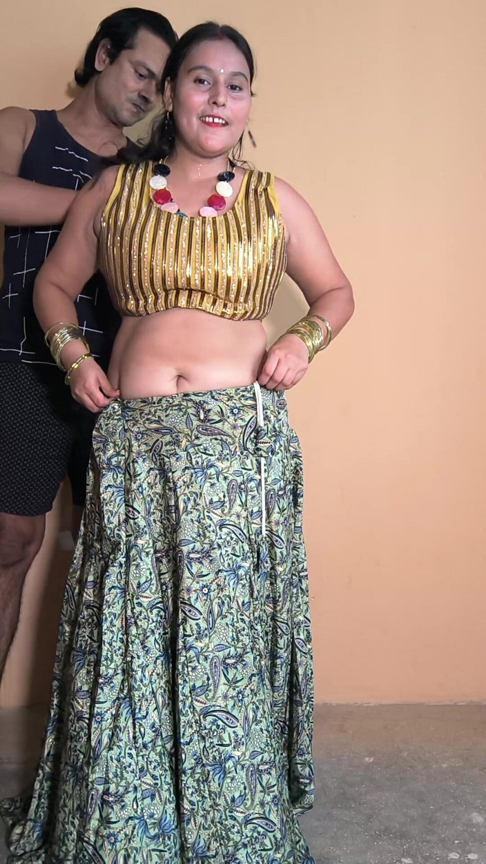 pujaprem: Desi Bhojpuri Nagi taniec