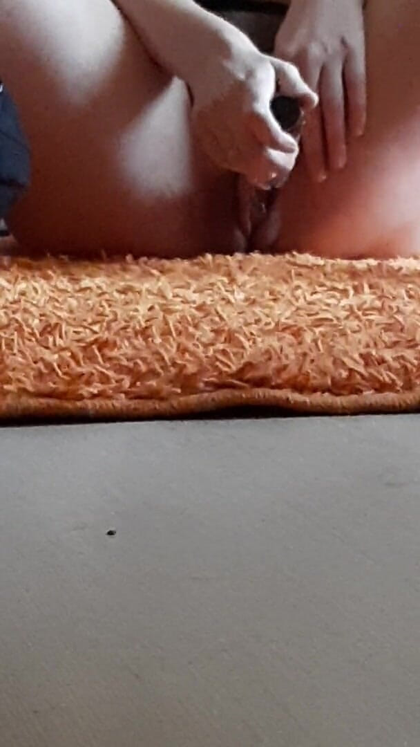 Vjulia41: Pieścij moje ciało piosenką