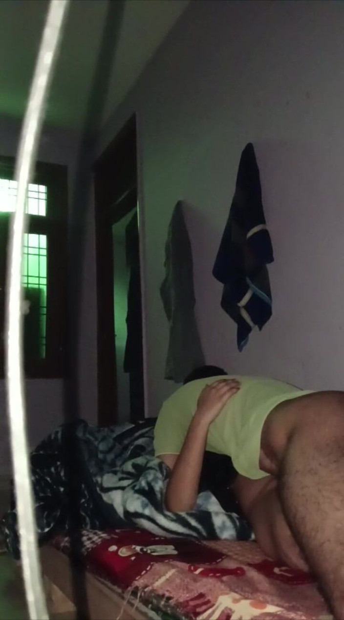 Rishi: Aku nggak mau disewa, puaskan aja rasa dahaga memekku, aku...