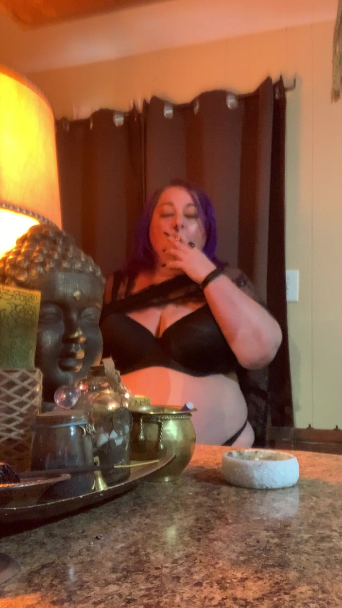 BlancaGirlBBW: Кури зі мною