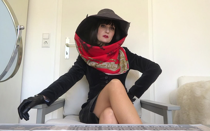 Lady Victoria Valente: Juice yourself before we drive off marriage slave!