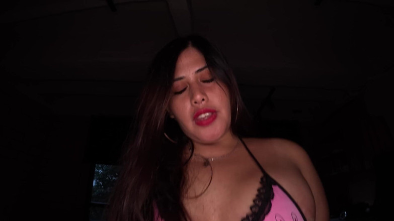 Mr LDN Lad: Büyük götlü Perulu sürtük yarağımın sikini seviyor! POV