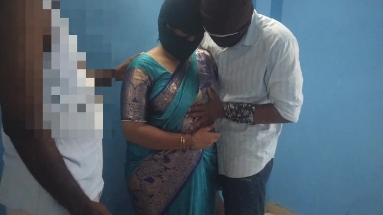 Tamil lesbian: Vợ tôi làm tình với ông chủ của tôi. Chơi tay...