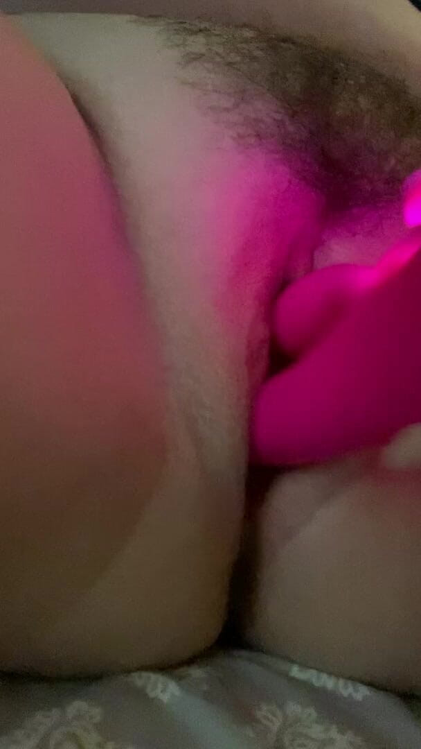 Hotwife0333: Fucking my pussy with vibrator
