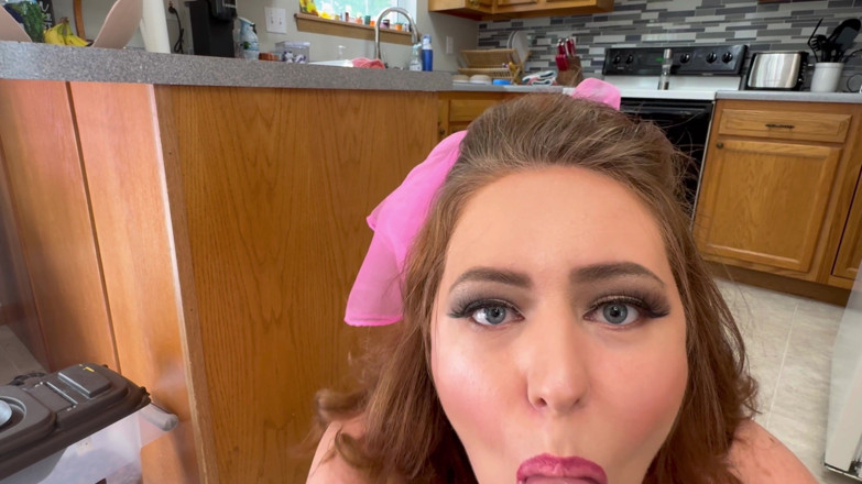 KinkyKatie: BBW MILF Makes Pervy Stepson Cum After Doing Dishes - JOI -...