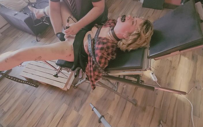 Master &amp; monster: Blonde Teen restrained on medical chair