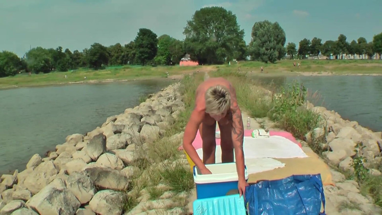 German amateur - 100% German hardcore videos: Tasty blonde mature takes it all the way outside