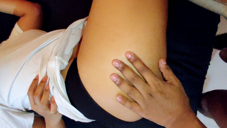 Hope Love: Avem un futai pasional cu lingura, malaiezian