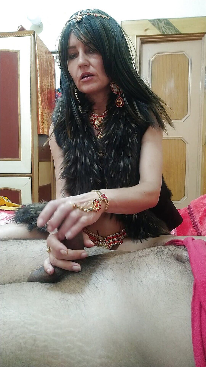 Bolly Karma: Bolly Karma_068, schmuck im bikini tragen, schwanzspiele