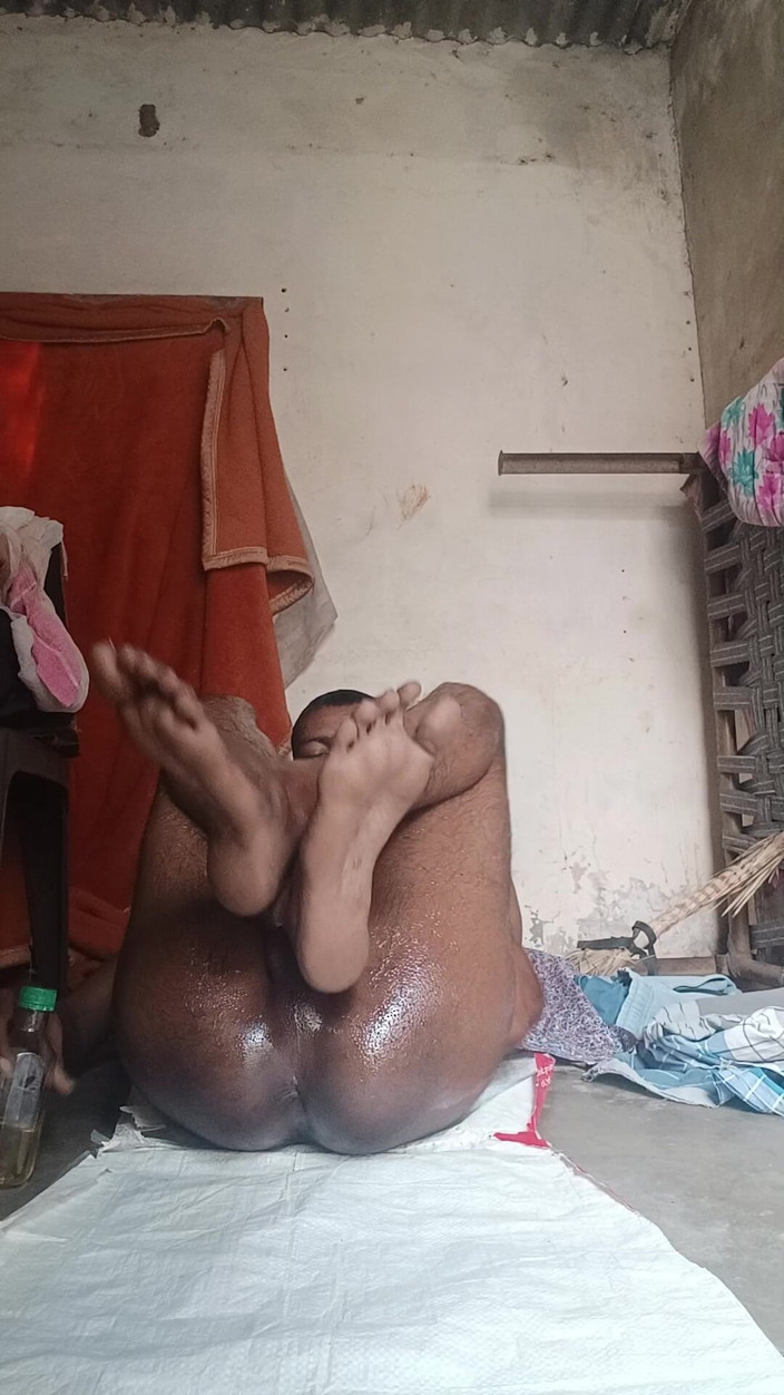 Arvind6355: Massaggio completo con olio a casa