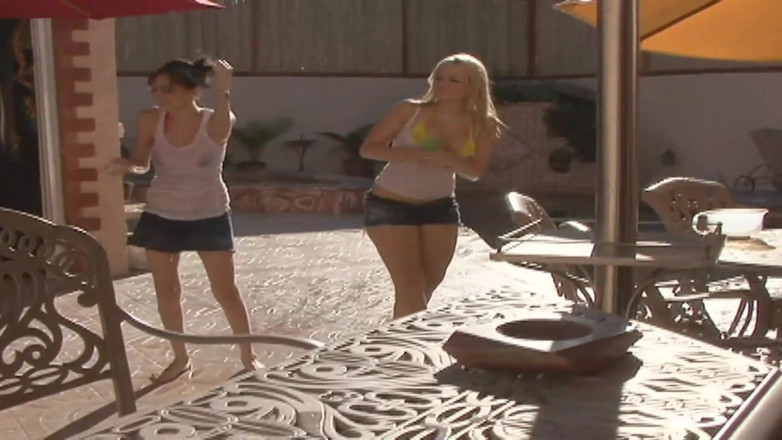 Naughty Girls: Beautyful joyful pussy of babe pulsates wide open for giant...