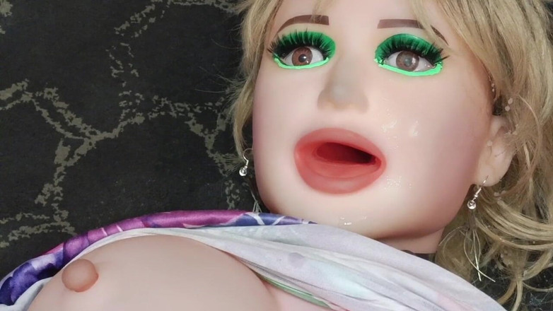 kickerscooter: Fucking and Cumming on My Doll Vanessa
