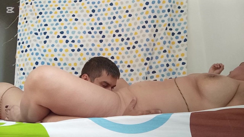 Couple amateur: Grande donna succhia
