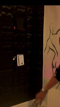 Miss Alessa Milano quất roi quất đuôi ngựa trắng đen đứng 13 phút