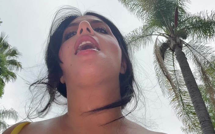 Alfiecinematic: Azgın şişman memeli bakış açısım Sarah Arabic