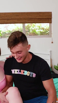 Super Star Brent Savage Rimmed and Gives Lindsay Lee a Pussy Blasting Creampie!