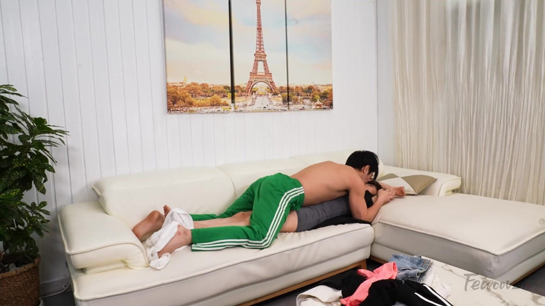 Fewoovcom: 유부남이면 무조건 오케이 신혼집 유부녀 불륜 메이트