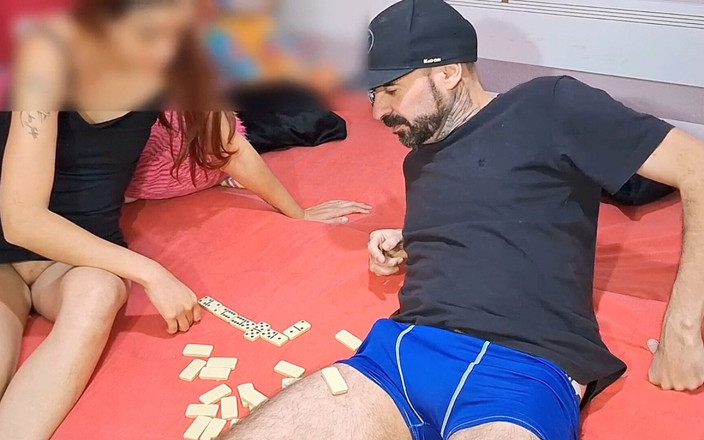 Fanny squirting: ¡mi Hijastra Juega Al Dominó Conmigo Sin Bragas!