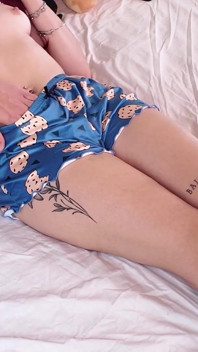 ayah! Saya Belum Mencuba Apa-apa Lagi Seksual! Bungsu Tiri Yang Suci Mengajar Cara Orgasme!