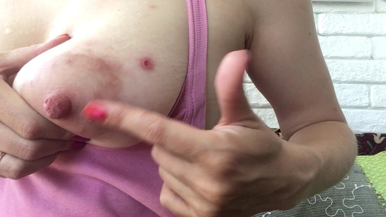 Risky Hairy Couple: Milchige titten nach dem zigarettenspiel