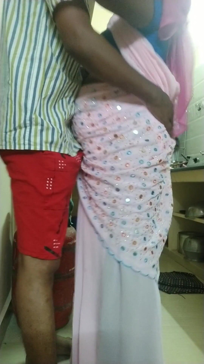 Saranya: Watercan Boy Fuck