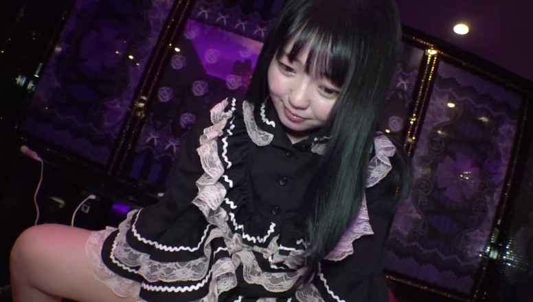 Raptor Inc: Dwa akty erotyczne z młodą kobietą, która ma popęd seksualny!...