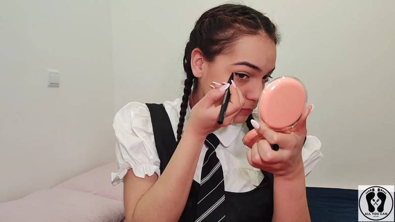 All You Can Fetish: Trasformazione pesante del trucco CEI masturbazione con dildo e vibratore