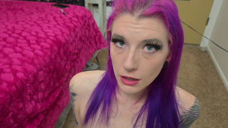 Missellie8: Drain Down My Neck Please