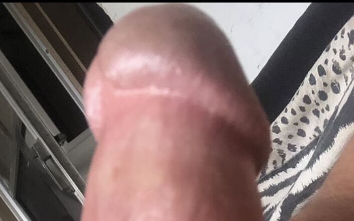 Gar field: Huge Cock POV