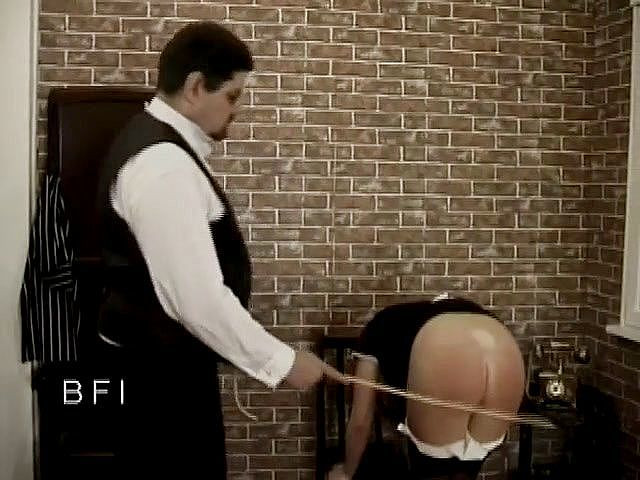 Dominate That Babe: Hembiträden hämnd