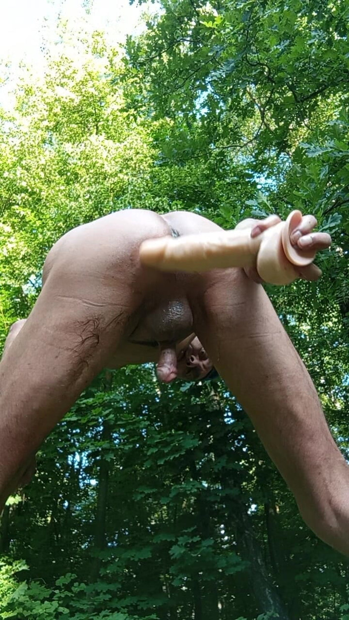 MaxonFF: My Ass Cums and My Dick Squirts