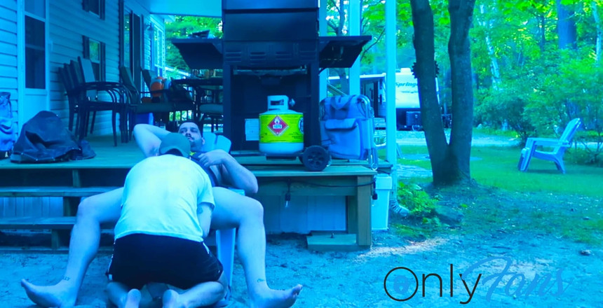 Change340: Amatoarea mea personală de spermă înghițindu-mi încărcătura de spermă de 2 zile afară