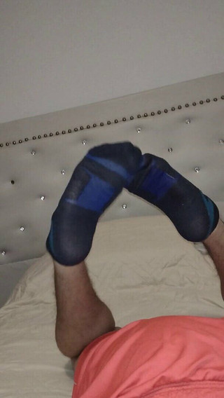 Tomas Styl: Para se masturbar na sola de seus pés