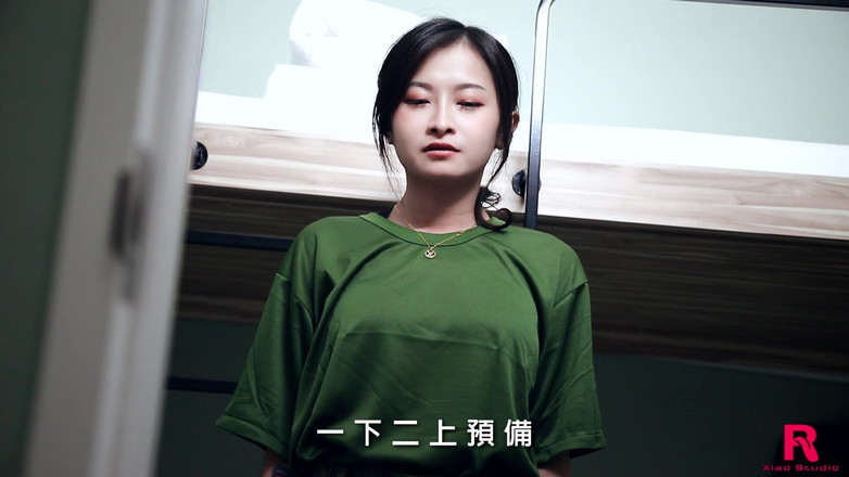 Asian Milfs n Teens: Azjatycka laska wojskowa - Perv milfs n nastolatka