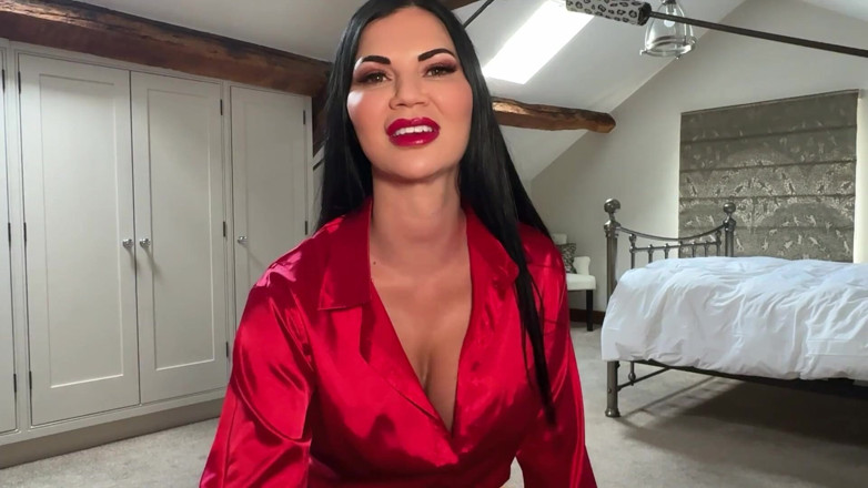 Jasmine Jae: Gorąca żona podpina się