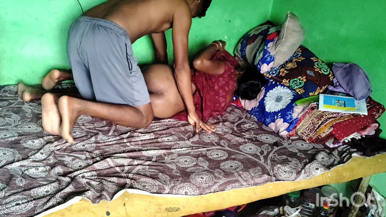 Rubi roy: Bhabhi Sucked the Land