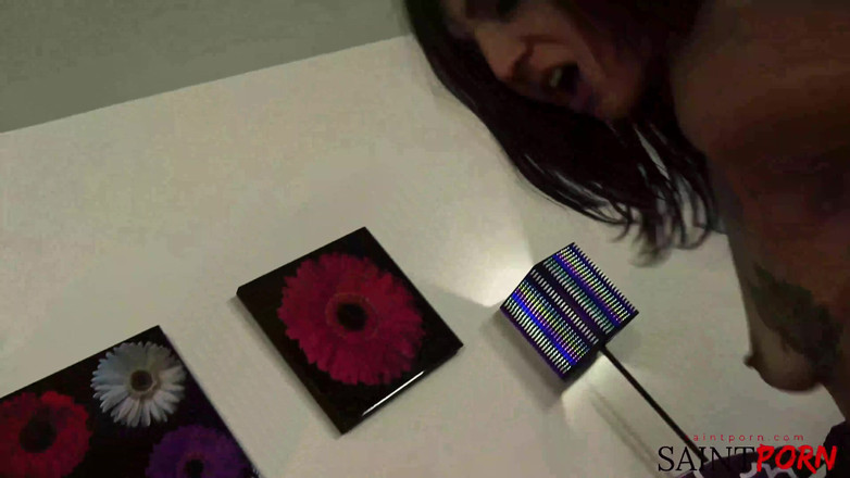 SaintPorn: Aimee dostaje ogromnego kutasa swojego ojczyma