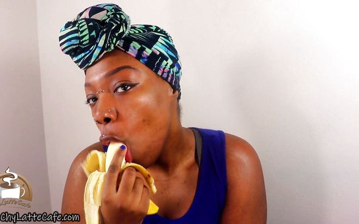 Chy Latte Smut: Macocha uwodzi cię bananowym JOI